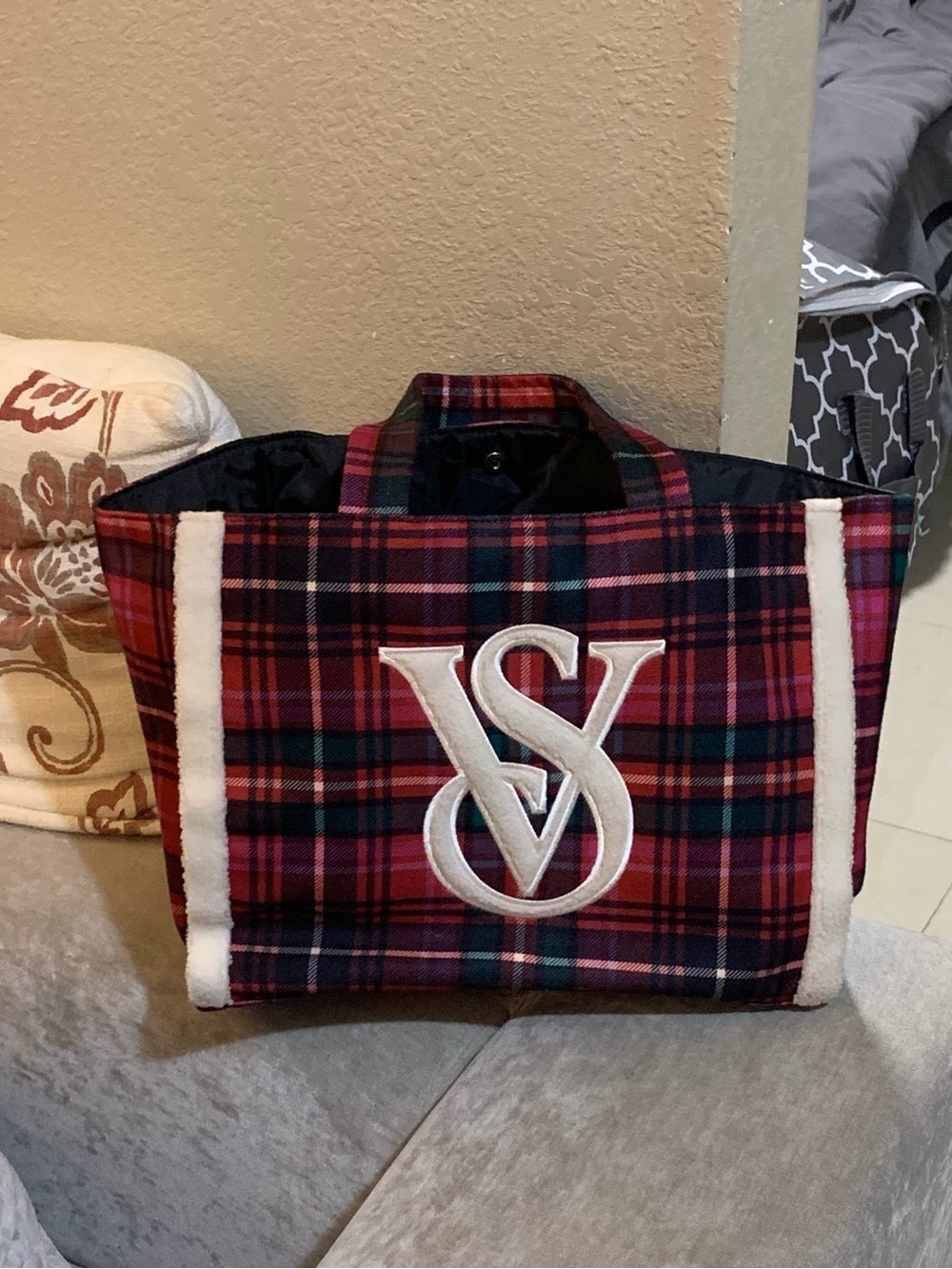Victoria’s Secret Tote Bag - Picture 4 of 4